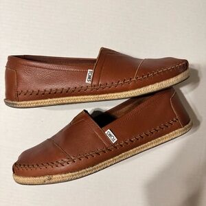 TOMS Men's Brown Leather Loafers